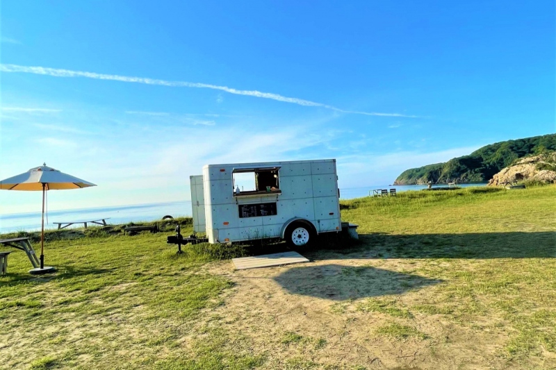 【鳥取県/岩美町】浦富海岸に佇むおしゃれな絶景カフェ「cafe bloom」