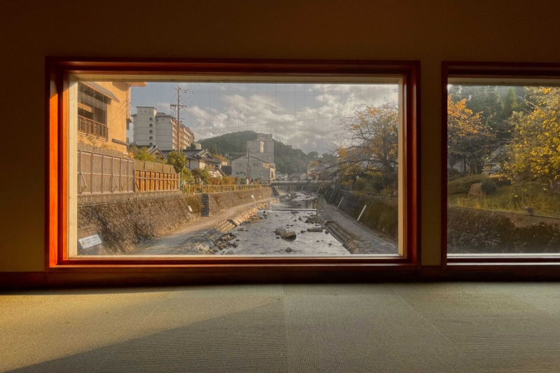 【兵庫県/湯村温泉】ゆあむ専用橋より望むまるで絵画のような景色～秋～