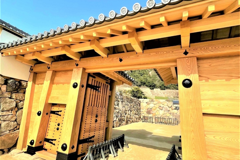 【鳥取城大手門復元】江戸時代がよみがえる！威厳を誇る城門「中ノ御門表門（なかのごもんおもてもん）」