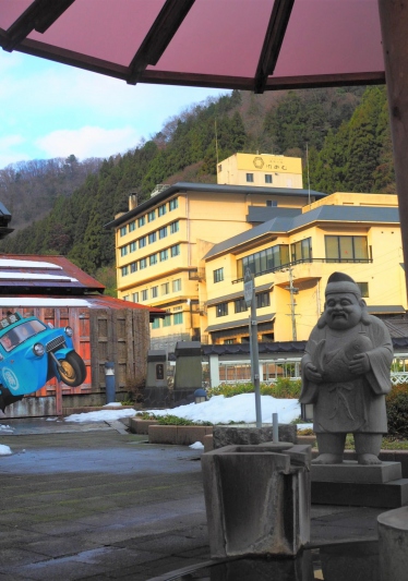 兵庫県/湯村温泉アオギリの湯から眺める「ゆあむ」
