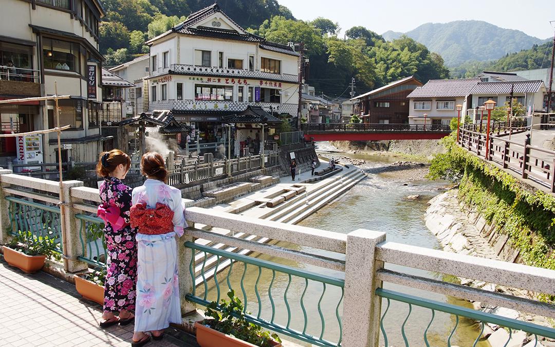 湯村温泉街